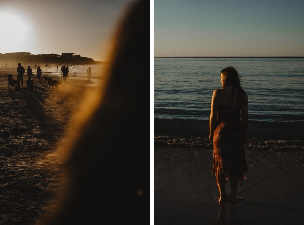 Zwei Fotos nebeneinander: Links gehen Menschen und Hunde bei Sonnenuntergang an einem Strand entlang; rechts steht eine Frau im Kleid am Ufer und blickt auf das ruhige Meer unter einem goldenen Himmel - eingefangen mit der Kunstfertigkeit eines Familienfotografen.